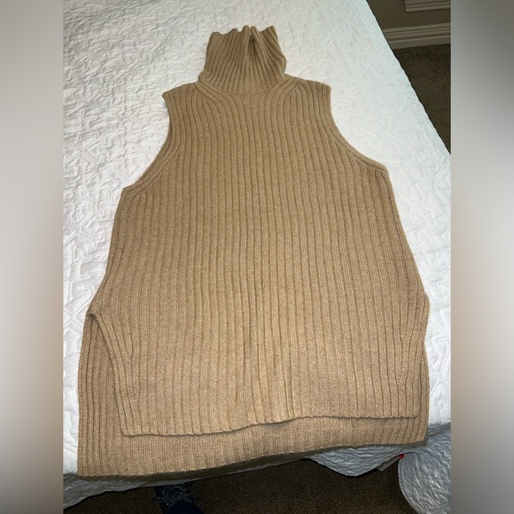 H&M turtle neck sweater - Picture 3 of 8